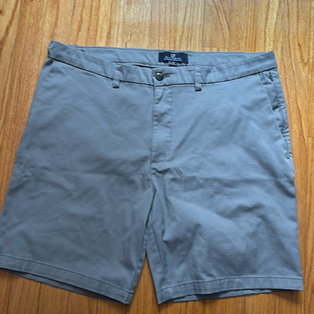 Men’s shorts size 38 gray Thread and Cloth